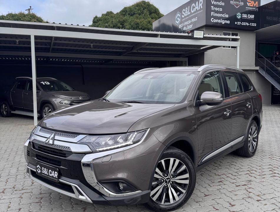 Mitsubishi OUTLANDER HPE-S 3.0 V6 4x4 5p Aut.