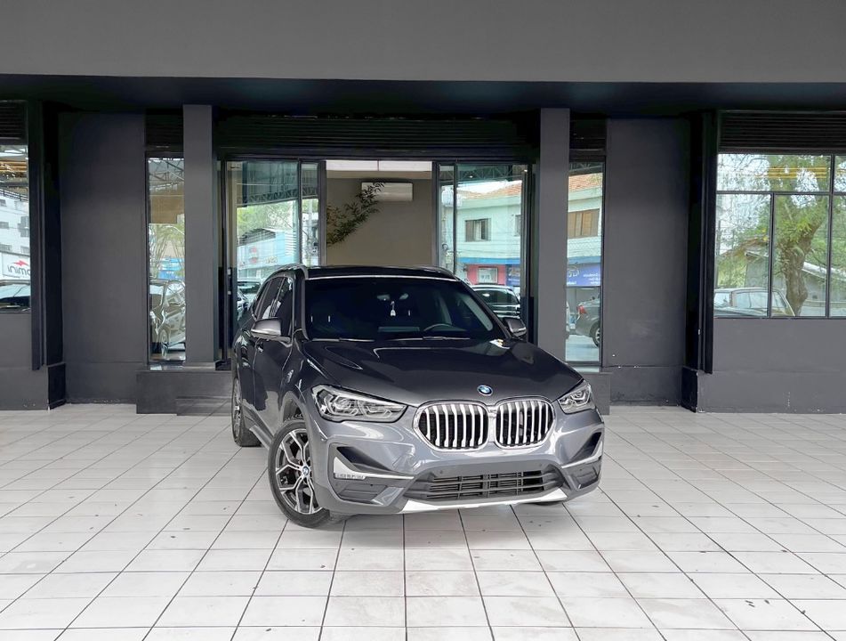 BMW X1 SDRIVE 20i X-Line 2.0 TB Active Flex