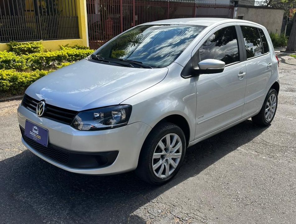 VolksWagen Fox 1.6 Mi Total Flex 8V 5p