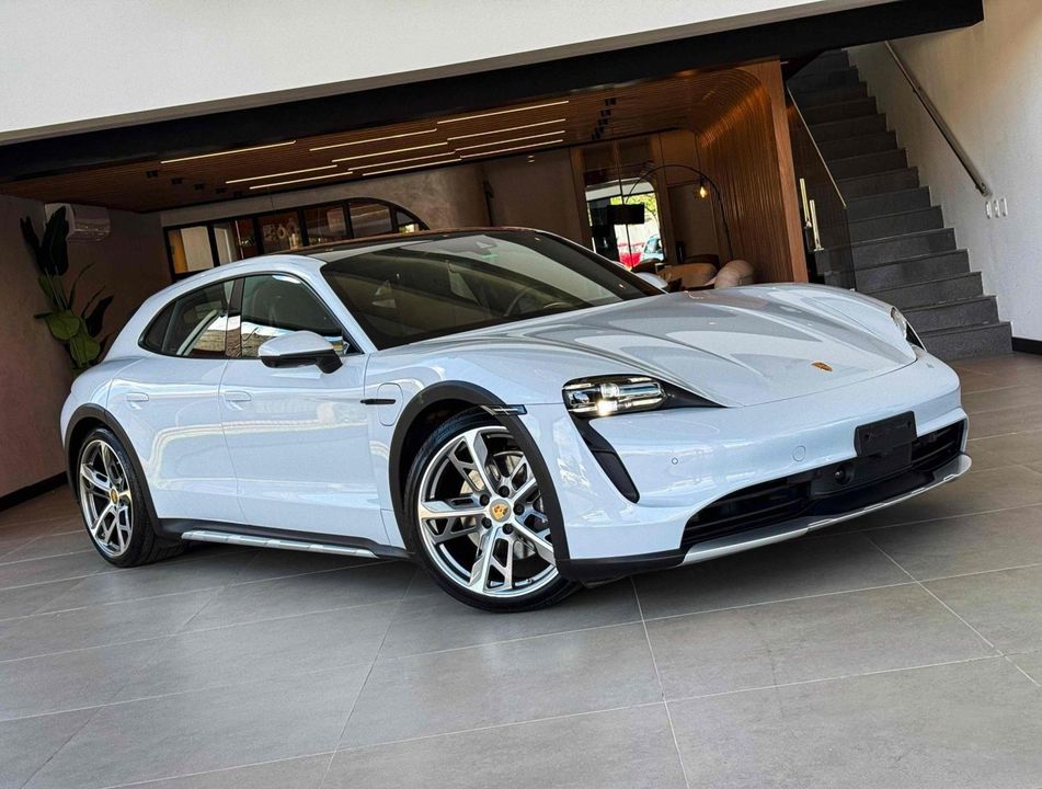 PORSCHE 4 CROSS TURISMO ELÉTRICO