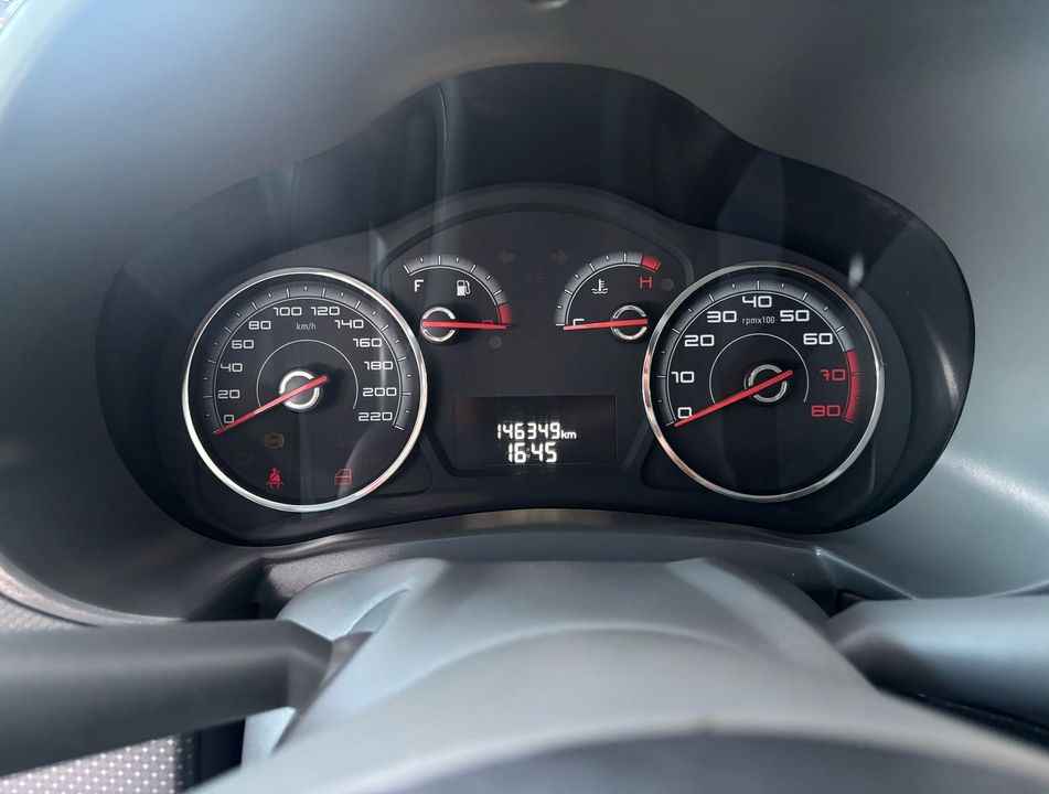 Fiat Palio ESSENCE 1.6 Flex 16V 5p