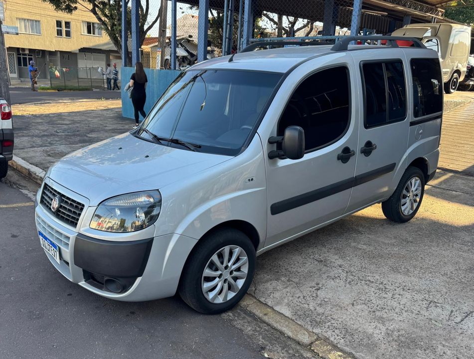 Fiat Doblo ESSENCE 1.8 Flex 16V 5p