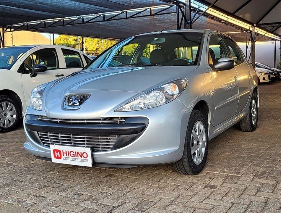 Peugeot 207 XR 1.4 8V (flex)