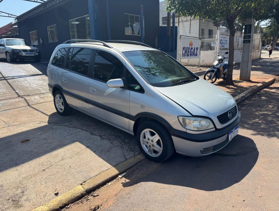 Chevrolet Zafira 2.0/ CD 2.0  8V  MPFI 5p Mec.