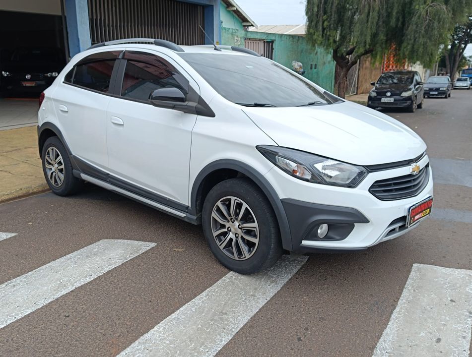 Chevrolet ONIX HATCH ACTIV 1.4 8V Flex 5p Mec.