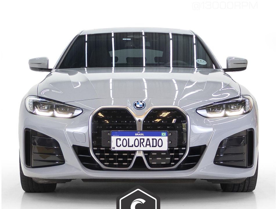 BMW i4 e-Drive 40 (Elétrico)