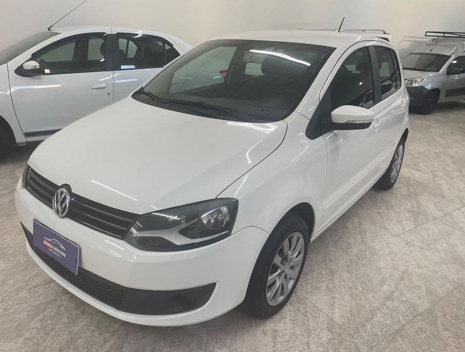 VolksWagen Fox 1.6 Mi Total Flex 8V 5p