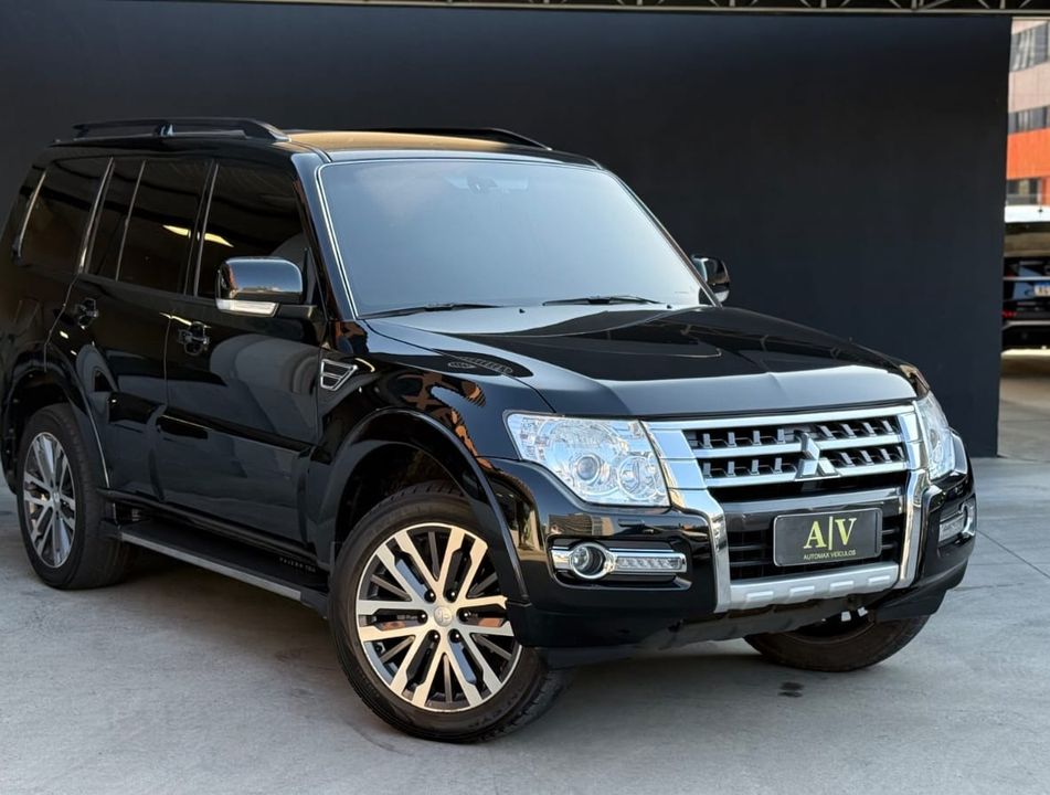 Mitsubishi Pajero HPE Full 3.2 4x4 T.I.Dies. 5p Aut