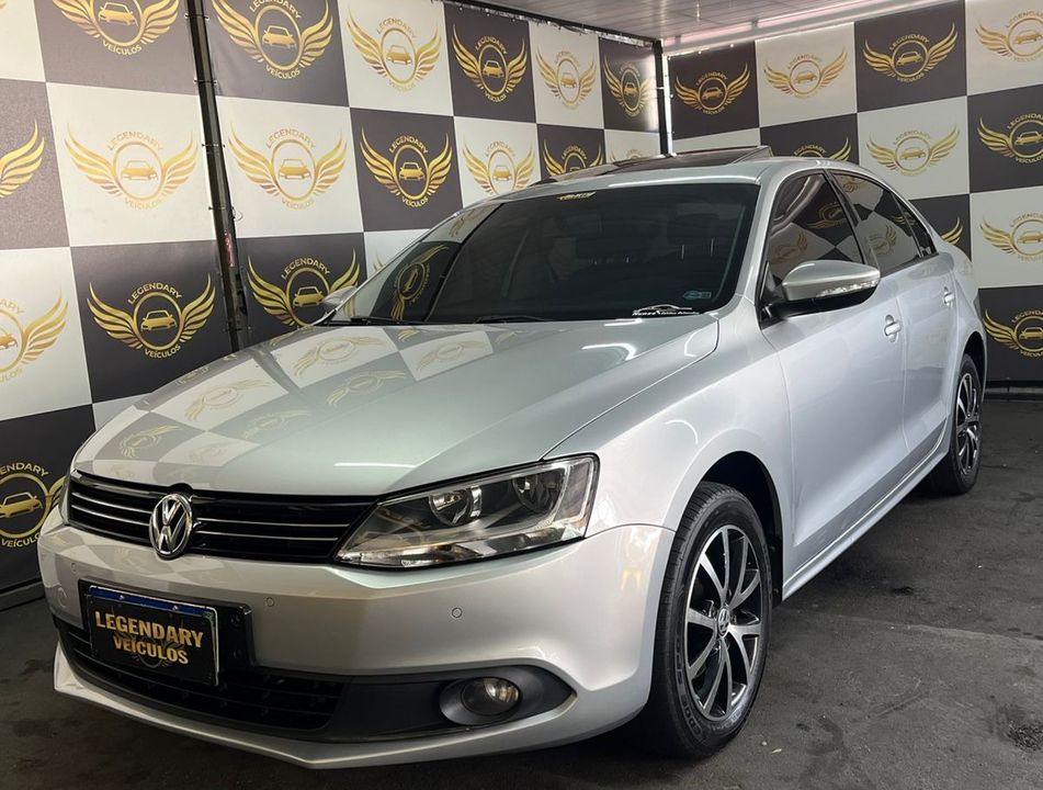 VolksWagen JETTA Comfortline 2.0 T.Flex 8V 4p Tipt.