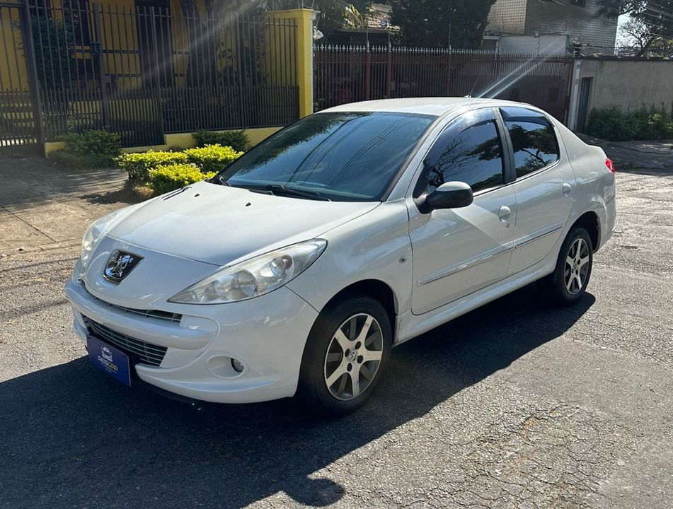 Peugeot 207 Sedan Passion XS 1.6 Flex 16V 4p