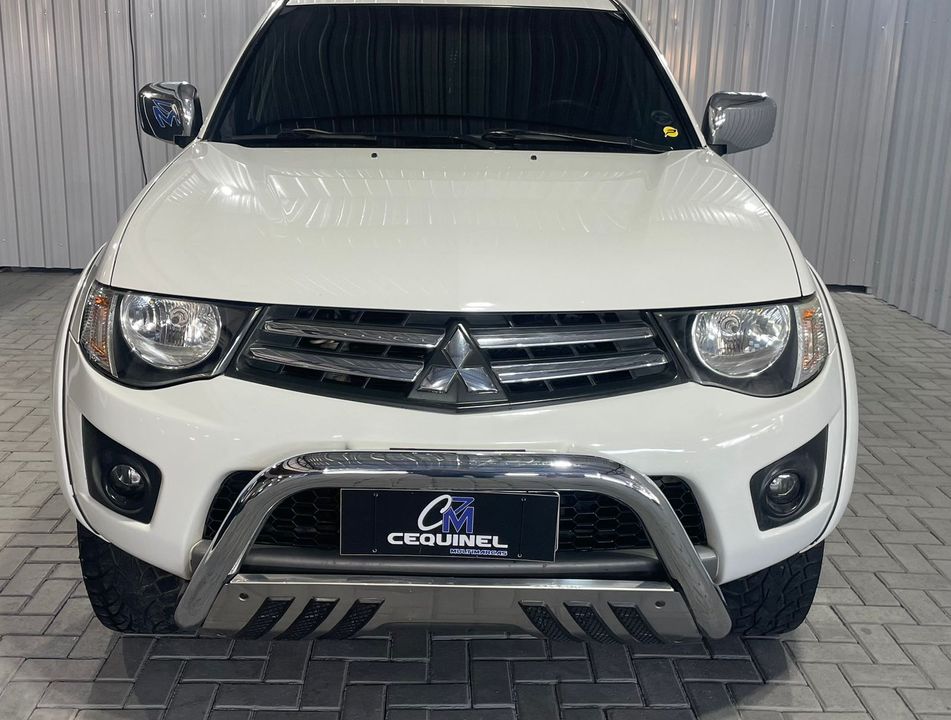 Mitsubishi L200 Triton HLS 2.4 Flex 16V CD Mec.