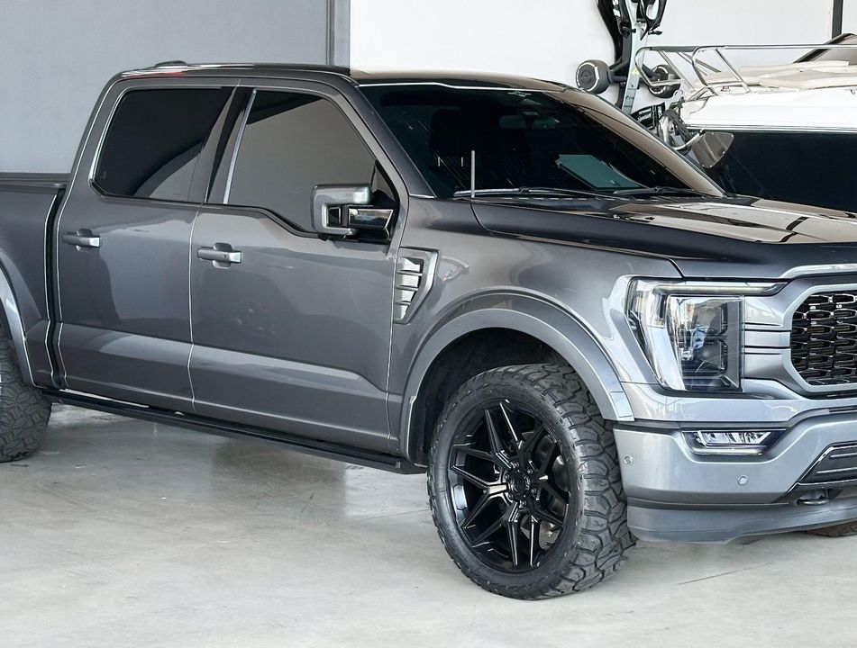 Ford F-150 Platinum 4x4 5.0 V8