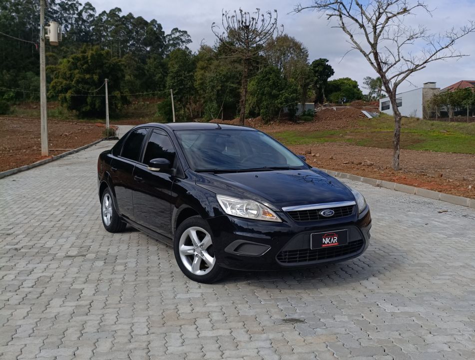 Ford Focus Sedan 2.0 16V/2.0 16V Flex 4p Aut.