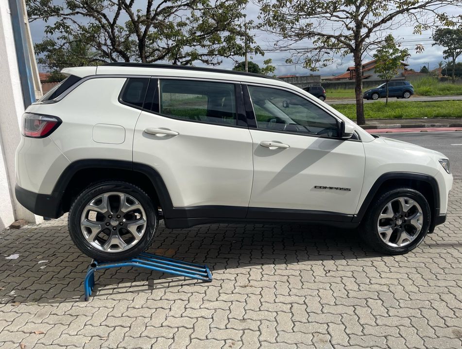 Jeep LONGITUDE 