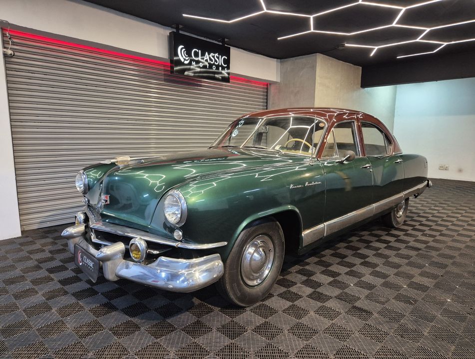 Ford Manhattan
