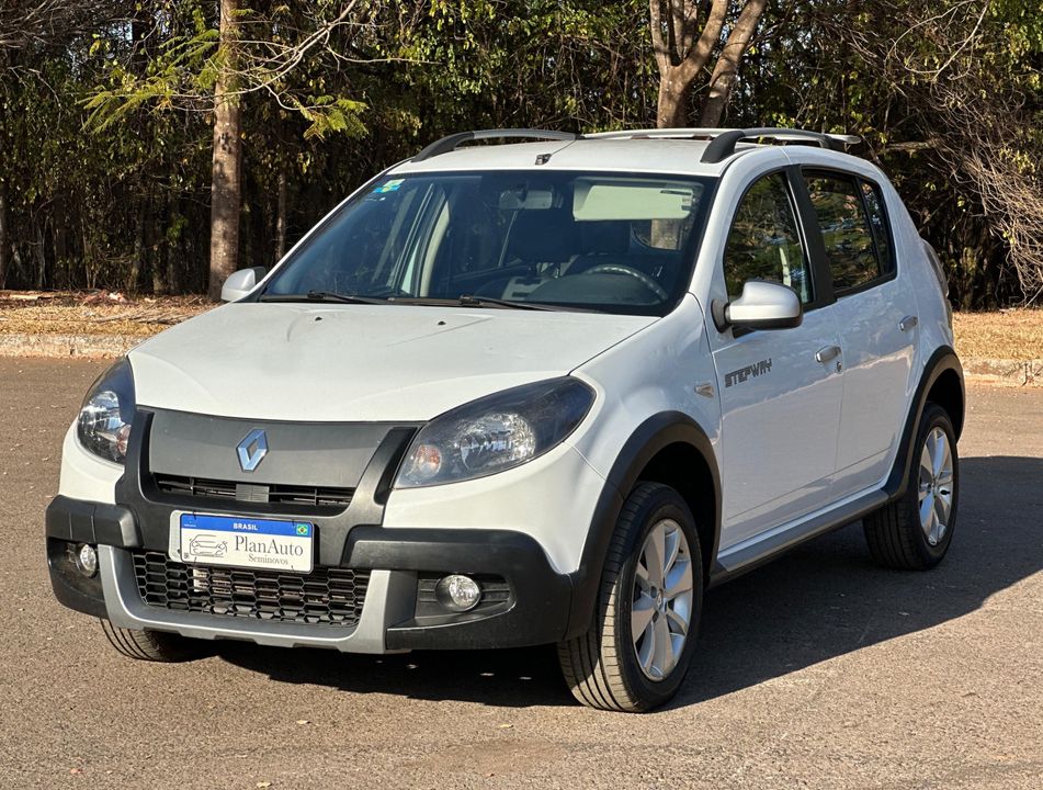 Renault SANDERO STEPWAY Hi-Flex 1.6 16V 5p Aut.
