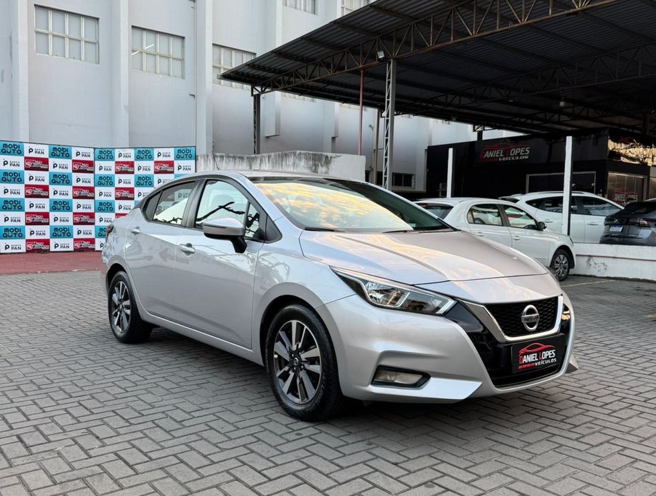 Nissan VERSA Advance 1.6 16V Flex Aut.