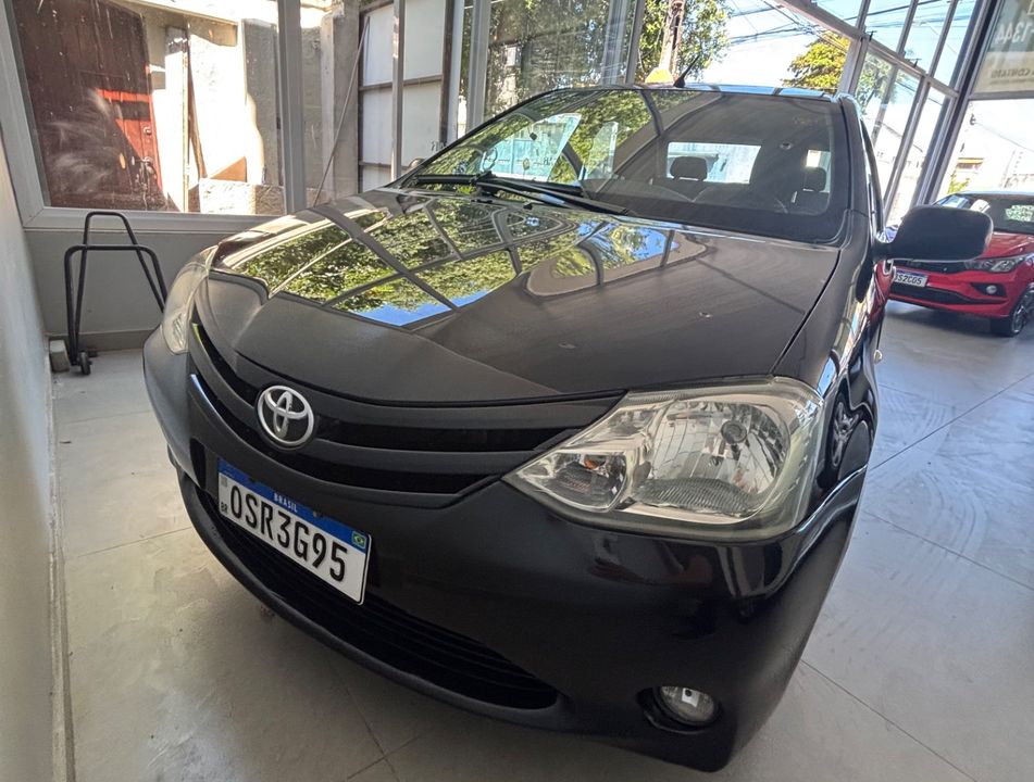 Toyota ETIOS X Sedan 1.5 Flex 16V 4p Mec.