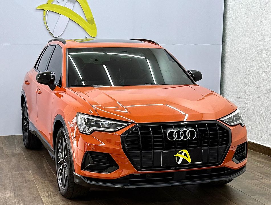 Audi Q3 Black Ed. 1.4 TFSI Flex/Black S-tron.