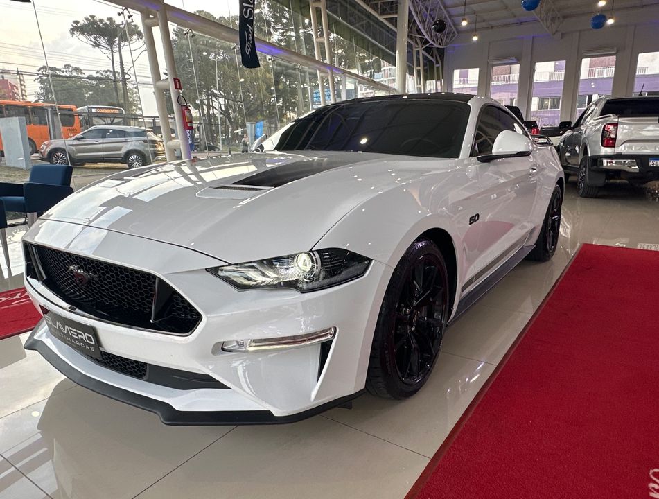 Ford Mustang Black Shadow 5.0 V8