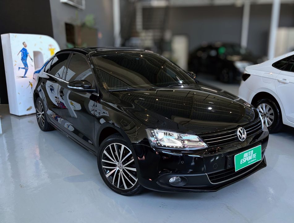 VolksWagen JETTA Highline 2.0 TSI 16V 4p Tiptronic