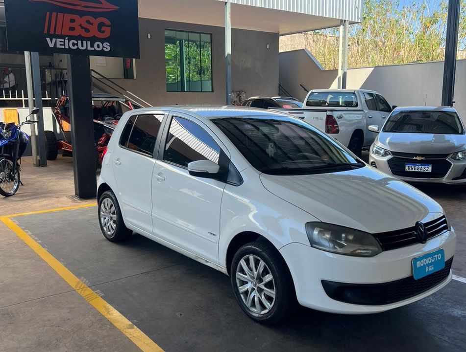 VolksWagen Fox 1.0 Mi Total Flex 8V 3p