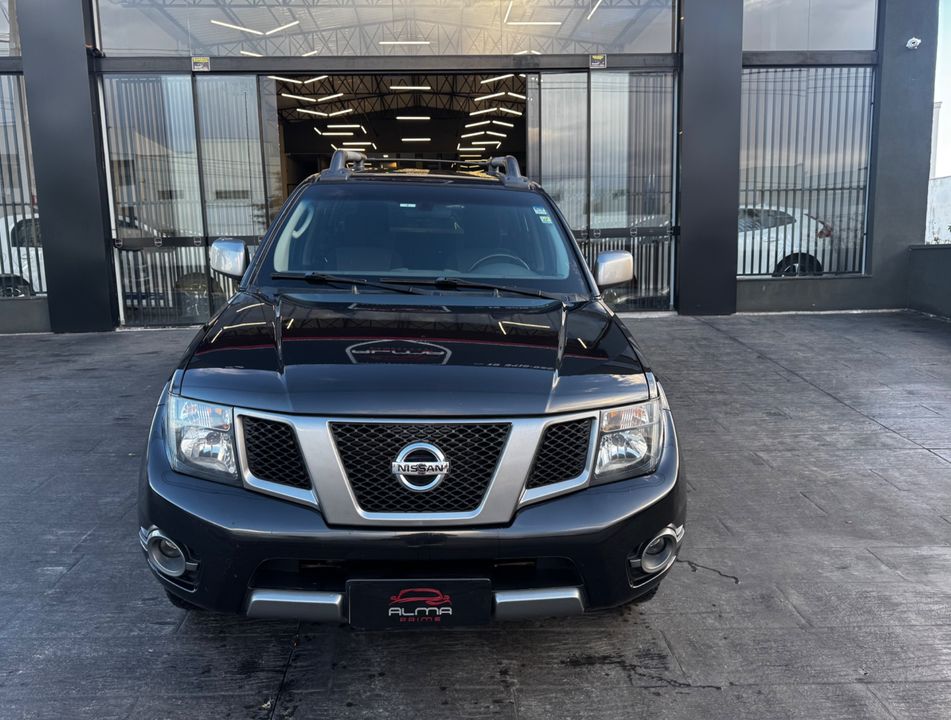 Nissan Frontier SV AT. CD 4x4 2.5 TB Dies. Aut.