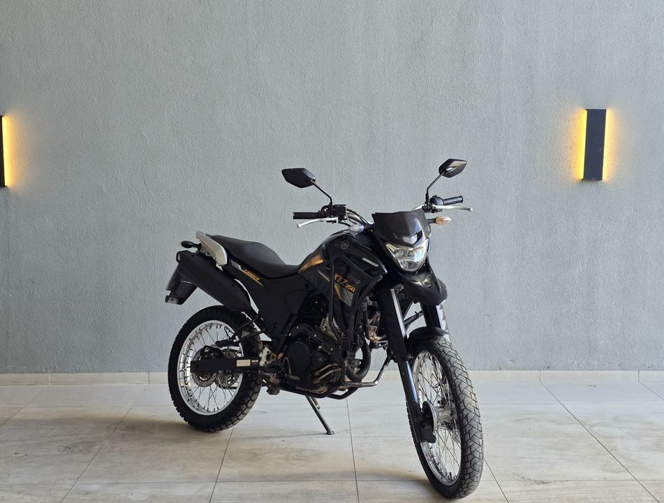 YAMAHA XTZ 250 LANDER 249cc/LANDER BLUEFLEX/ABS