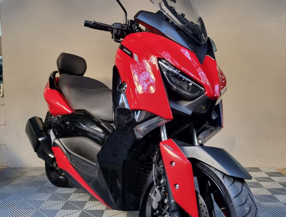 YAMAHA XMAX 250 ABS