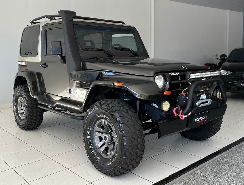 Troller T-4 4x4 3.0 TB Int. Cap. Rígida Diesel