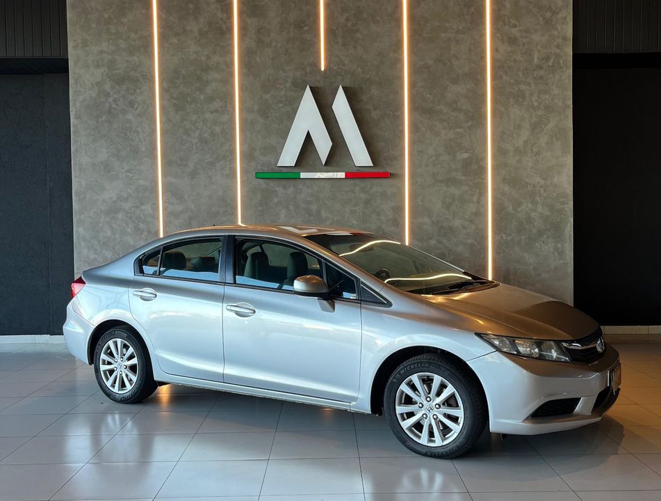 Honda Civic Sedan LXS 1.8/1.8 Flex 16V Aut. 4p
