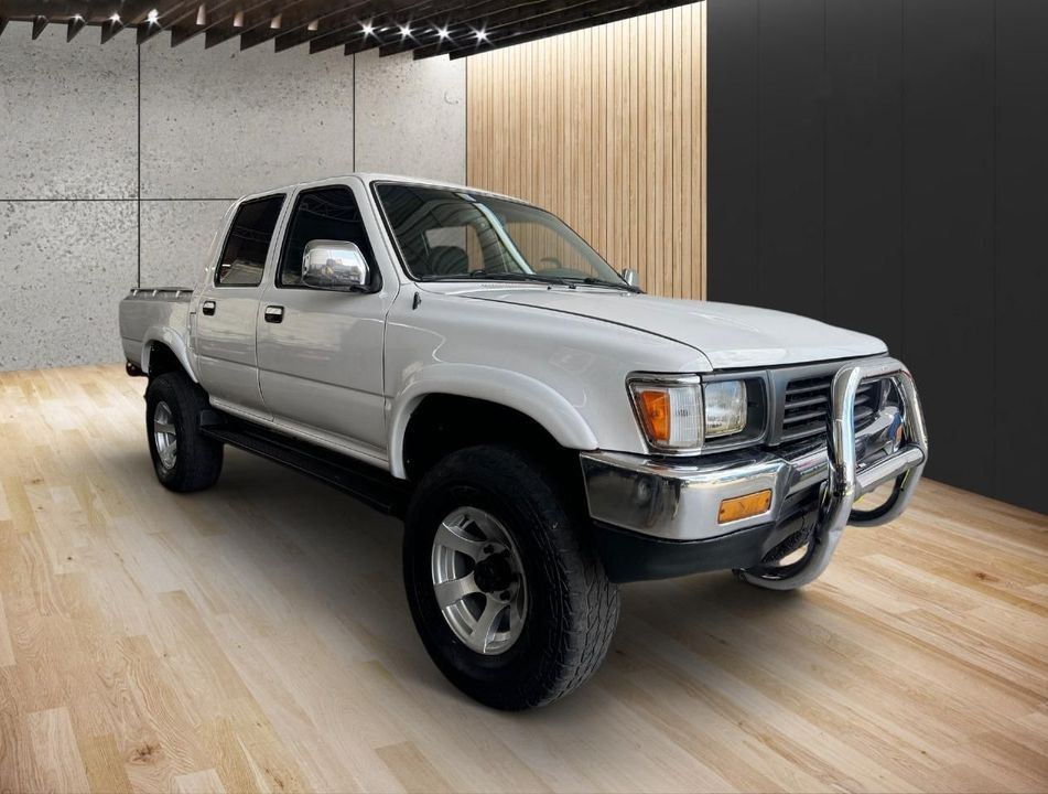 Toyota Hilux CD 4x4 2.8 Diesel Mec.
