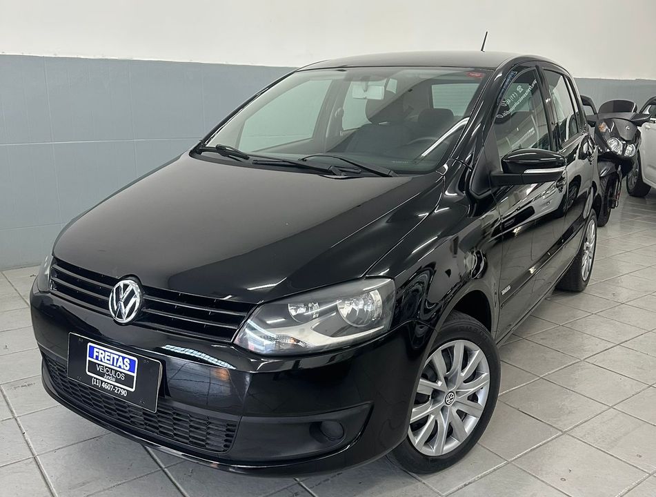 VolksWagen Fox 1.6 Mi Total Flex 8V 5p