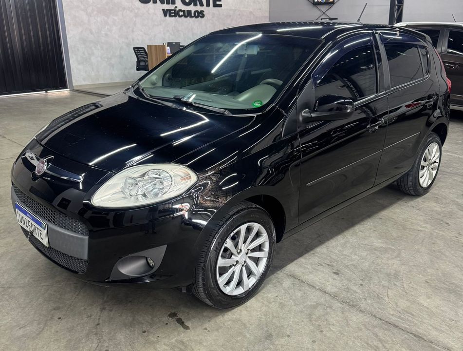 Fiat Palio ESSENCE 1.6 Flex 16V 5p