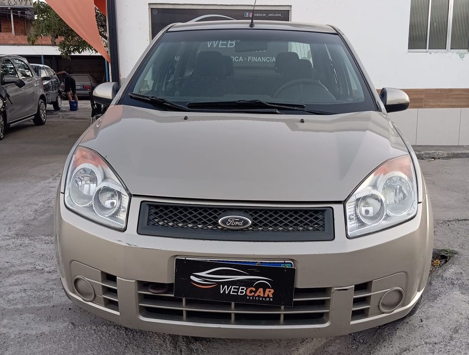 Ford Fiesta Sedan 1.0 8V Flex 4p