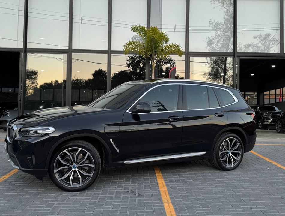 BMW X3 XDRIVE 30e X-Line Turbo Híbrido Aut.