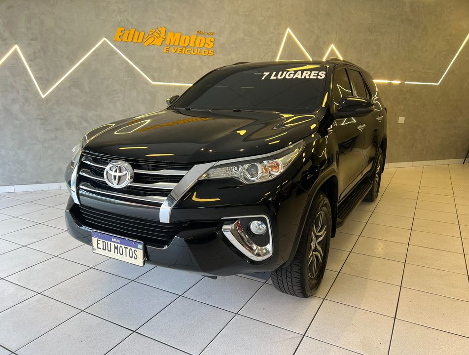 Toyota Hilux SW4 SRV 4x2 2.7 Flex 16V Aut.