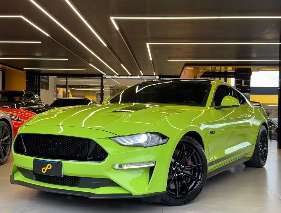 Ford Mustang Black Shadow 5.0 V8