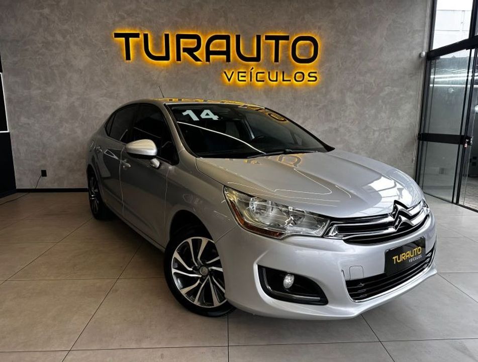 Citroën C4 LOUNGE Tendance 2.0 Flex 4p Aut.