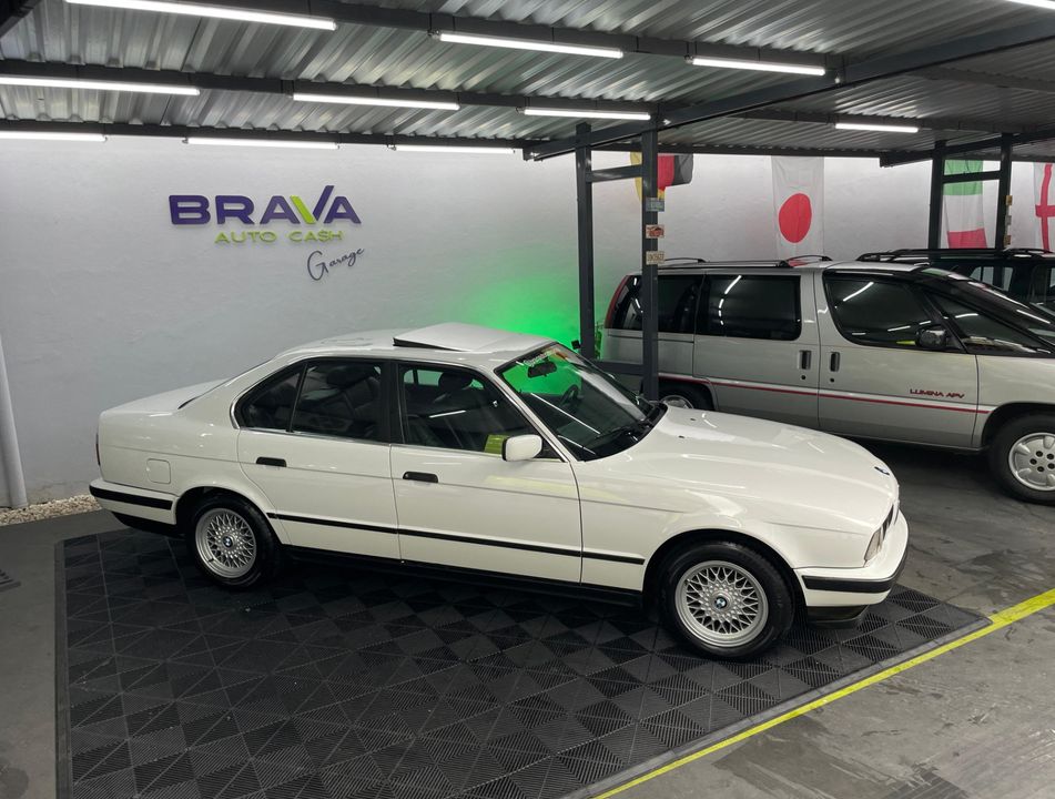 BMW 530i/iA