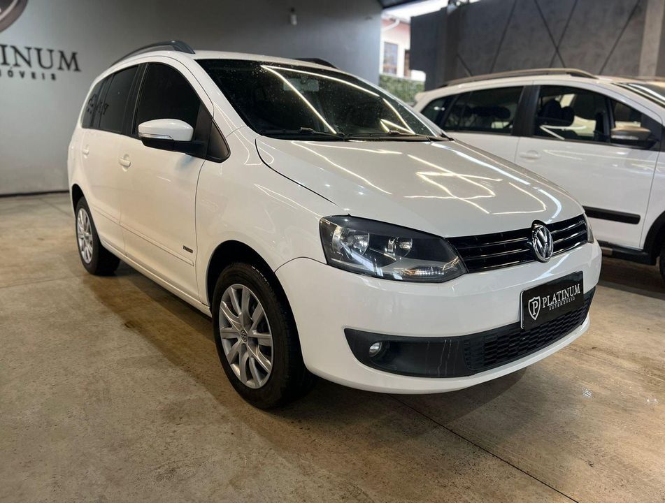 Volkswagen 1.6/ 1.6 Trend Total Flex 8V 5p 