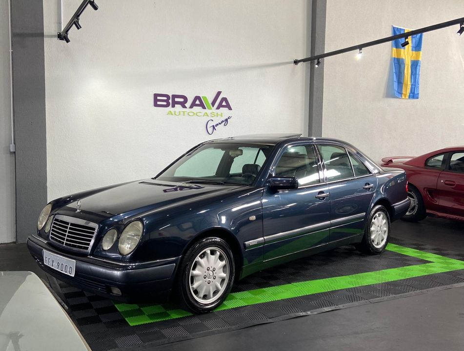 Mercedes E-320 3.2 Elegance