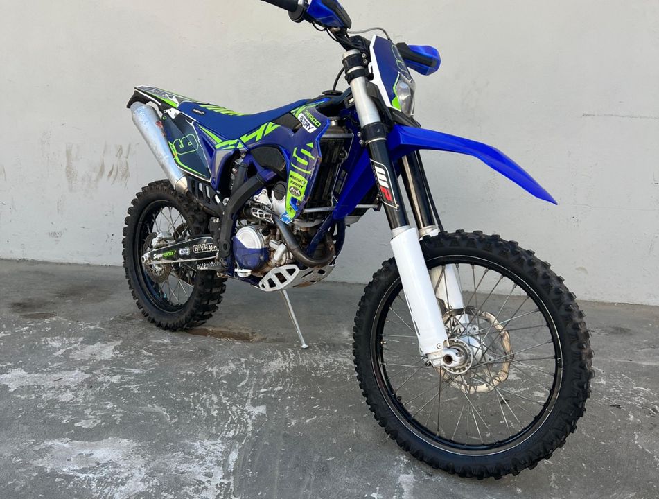 Amazonas SE2501F-R
