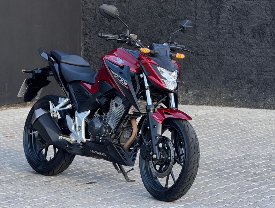 HONDA CB 300F Twister Flex