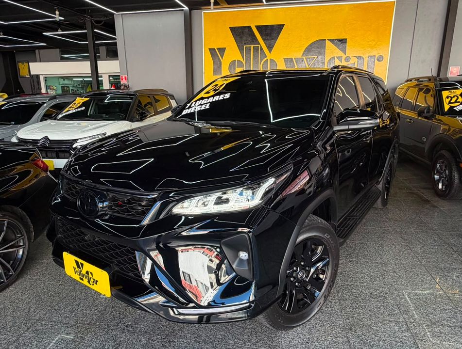 Toyota Hilux SW4 Diamond 2.8 TB 4x4 Die. Aut.