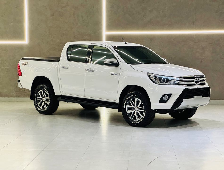Toyota Hilux CD SRX 4x4 2.8 TDI 16V Diesel Aut.