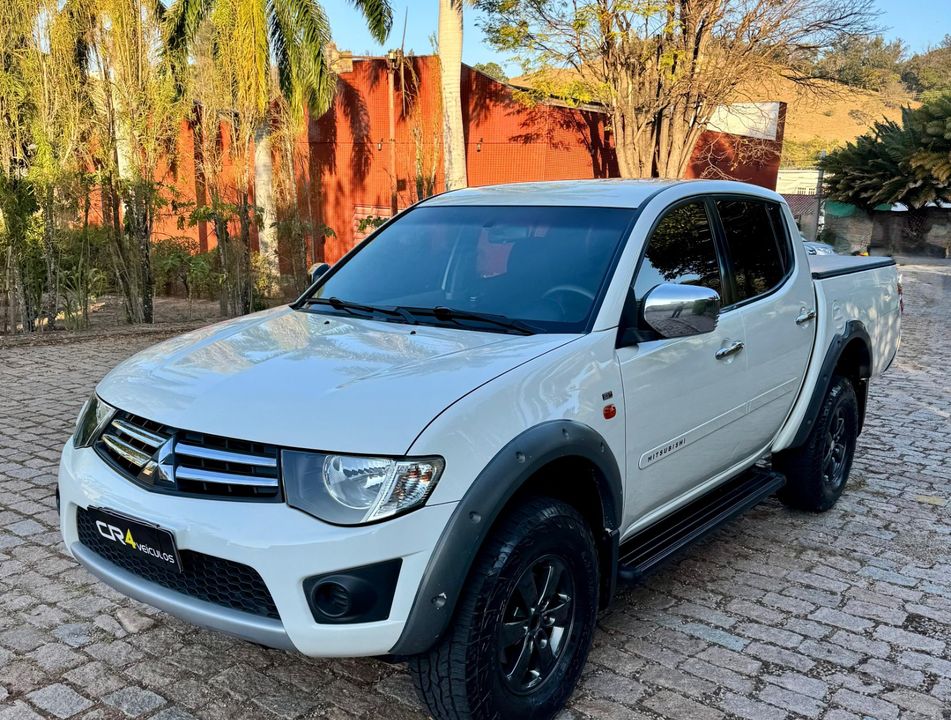 Mitsubishi L200 Triton GL 3.2 CD TB Int. Dies. Mec.
