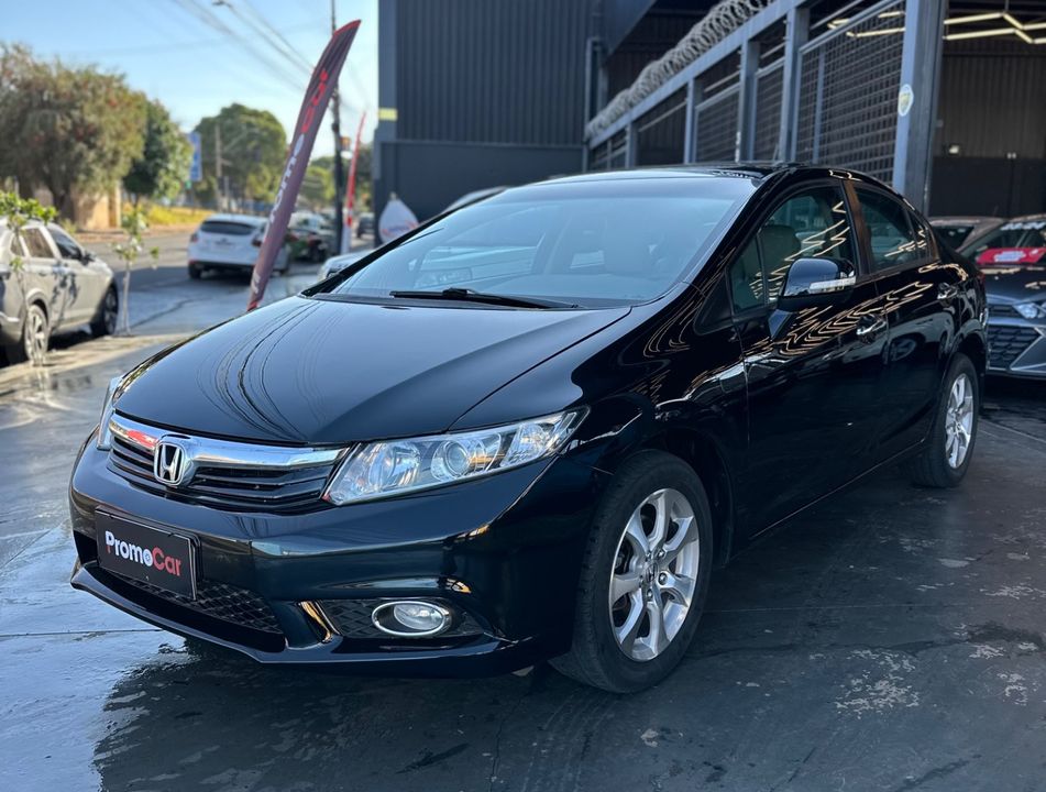 Honda Civic Sedan EXS 1.8/1.8 Flex 16V Aut. 4p