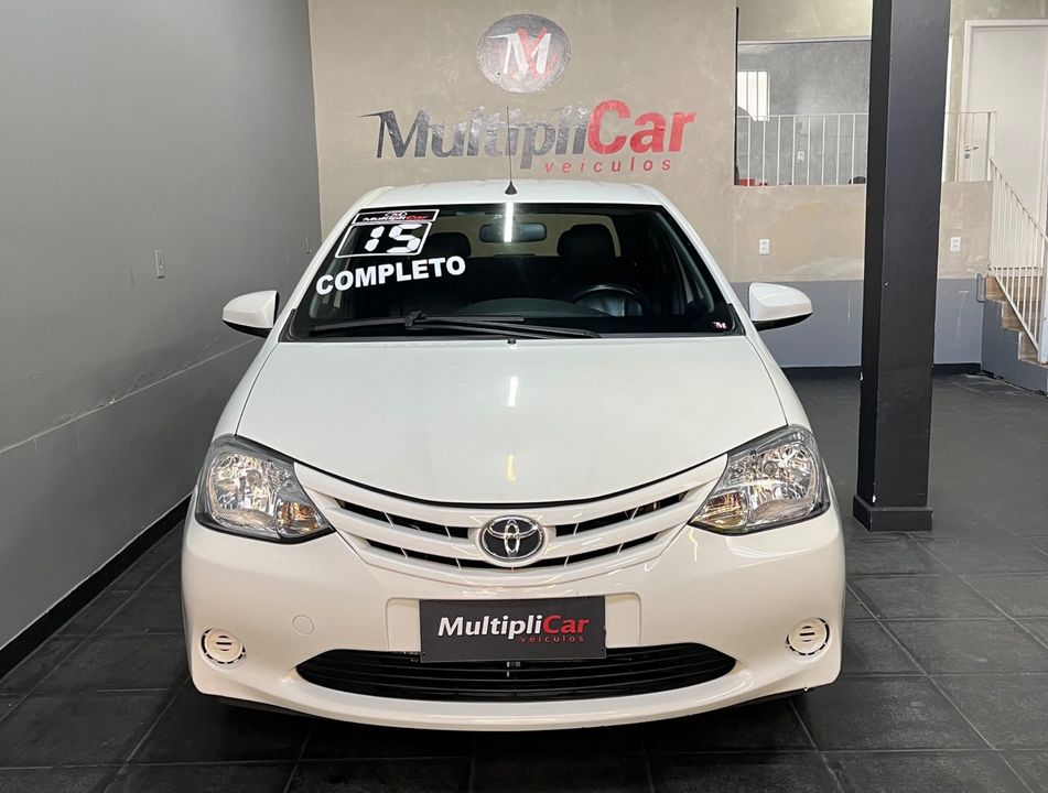 Toyota ETIOS XS Sedan1.5 Flex 16V 4p Mec.