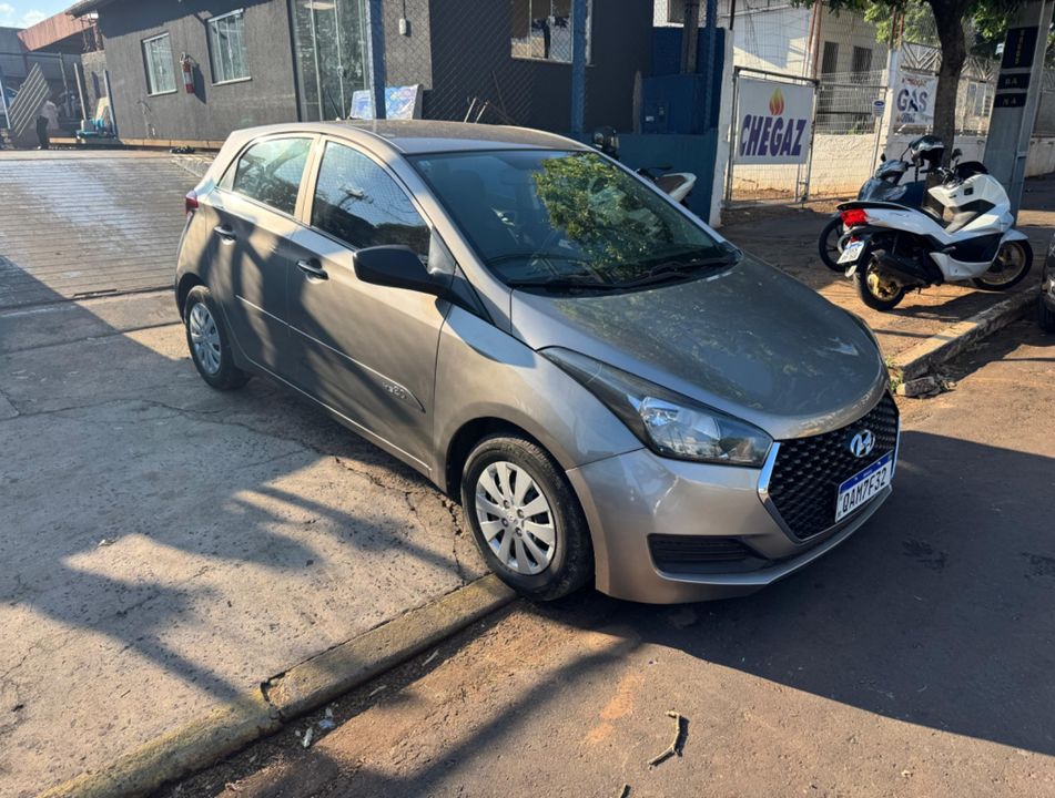 Hyundai HB20 Unique 1.0 Flex 12V Mec.